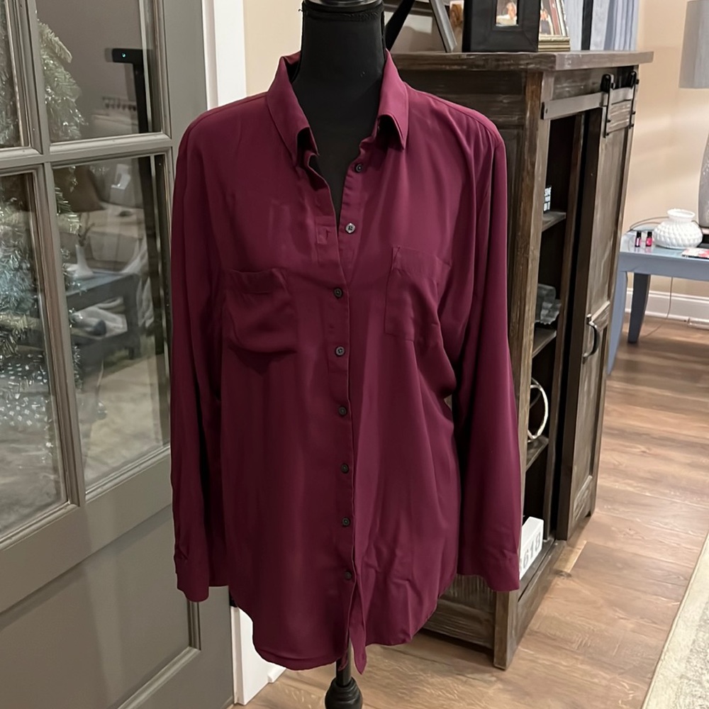 Xl loft button down - Picture 1 of 2